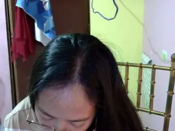 Live Sex Cam with MystiqueMiss - Bongacams