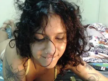 Live Porn with AlinaWoolf - Bongacams