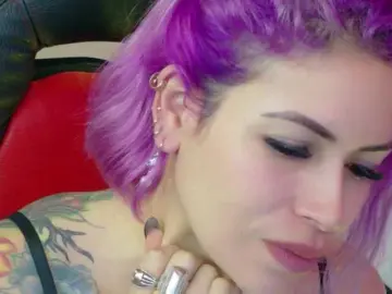 Sex Cam with Ivypoison10 - Bongacams
