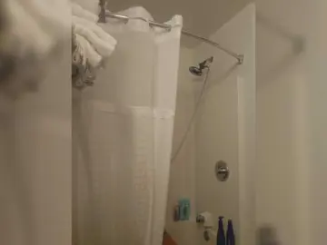 Live Porn with RyleyDevine - Bongacams