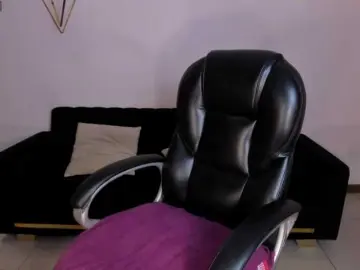 Private Sex Chat with ArianaNova - Bongacams