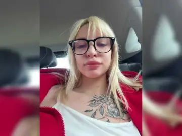 Adult Webcams with EwaBrown - Bongacams