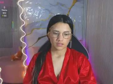 Live Sex with Chiara-tay - Bongacams