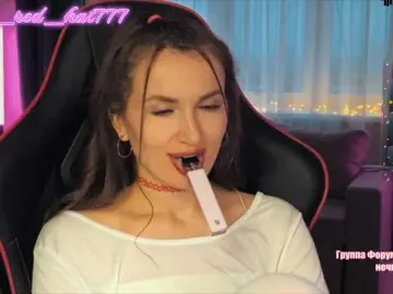 Live Sex with Supergirl7771 - Bongacams