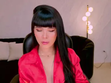 Live Sex Cam with AgathaKondo1 - Bongacams