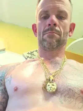 Live Sex Cam with Treeslayer85 - Cam4