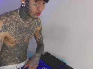 Adult Webcam with Hot_tattoo_ - Cam4