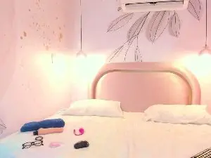 Live Sex Cam with Sara_Myers - Cam4
