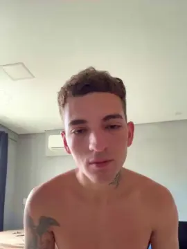 Live Porn with pietrolutchero - Cam4