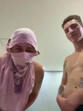 Live Sex Cam with pietrolutchero - Cam4