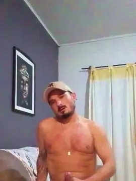 Free Porn Cam with RodValentino - Cam4
