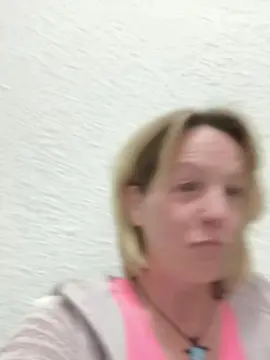 Nude Webcam with BlueEye_Girl - Cam4