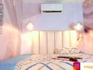 Adult Webcams with Meggy_Mae - Cam4