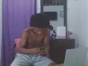 Adult Video Chat with Larry_clouds - Cam4