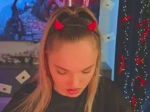 Private Sex Chat with RondaPattyre - Cam4