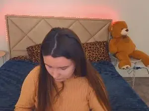 Adult Webcams with MagicPeachh - Cam4