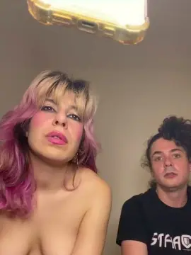 Private Sex Chat with valdelacroix - Cam4