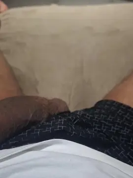 Live Sex Cam with ubersafado3 - Cam4