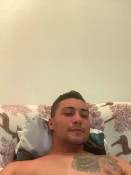 Free Live Porn with GoodBoyy01 - Cam4