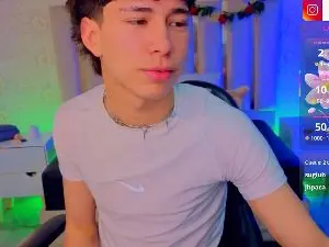 Adult Webcams with kaelwolf_tay - Cam4