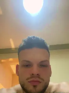 Nude Webcam with nicolas2471 - Cam4