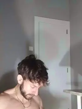 Live Sex Cam with alessandrospain - Cam4