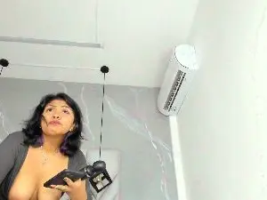 Adult Webcams with MirandaHaguen - Cam4