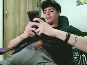 Best live sex cam show with gerardcolo - Cam4