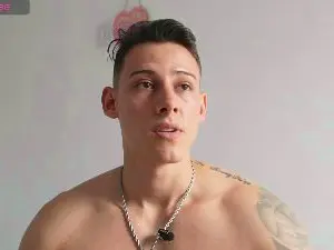 Adult Webcam with Latino_Milk_99 - Cam4