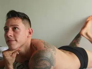 Live Sex Cam with Latino_Milk_99 - Cam4