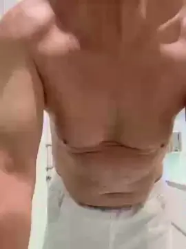 Live Sex Cam with chispi3009 - Cam4