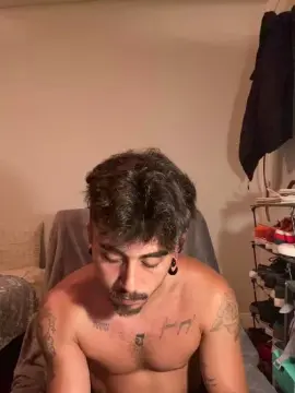 Private Sex Chat with Mojitoxxx69 - Cam4