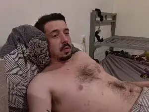 Adult Video Chat with GutsXbsk - Cam4