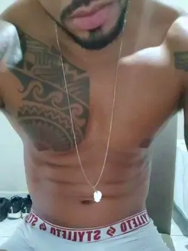 Adult Video Chat with Divino198936 - Cam4