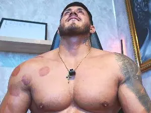 Best Webcam with Erossteel - Cam4