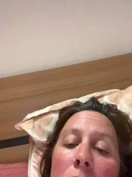 Free Live Porn with Zelda251 - Cam4