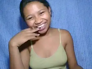 Adult Webcam with elinah_xxx - Cam4