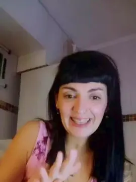 Nude Webcam with Wildrousse - Cam4