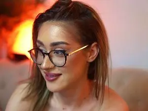 Nude Webcam with AileenKiss - Cam4