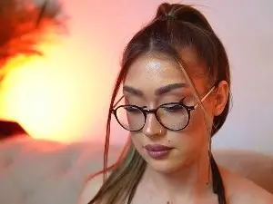 Watch Live Sex Cams with AileenKiss - Cam4