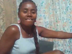 Adult Webcam with juliahchoco - Cam4