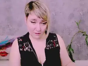 Watch Live Sex Cams with Djullia - Cam4