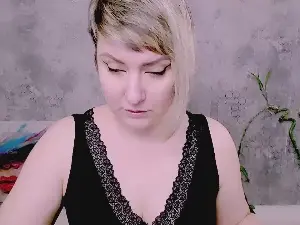 Adult Video Chat with Djullia - Cam4