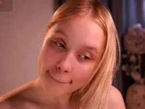 Free Live Porn with HolliFlorenz - Cam4