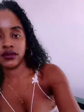 Adult Webcams with sistrafun - Cam4