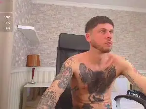 Adult Video Chat with JonahShaw - Cam4