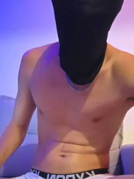 Live Sex Cam with VitorGamerXXX - Cam4
