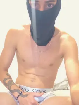 Live Porn with VitorGamerXXX - Cam4