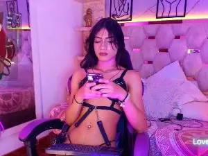 Free Live Porn with Moonly_ - Cam4
