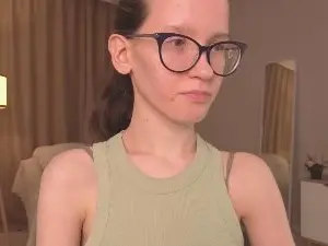 Free Porn Cam with LeilaDurow - Cam4